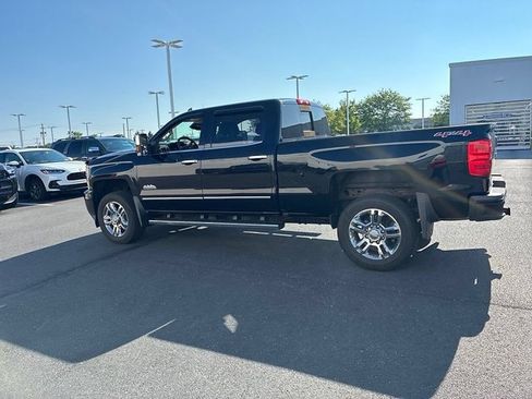 Used 2016 Chevrolet Silverado 2500 High Country w/ Duramax Plus Package AWD/4WD image 15