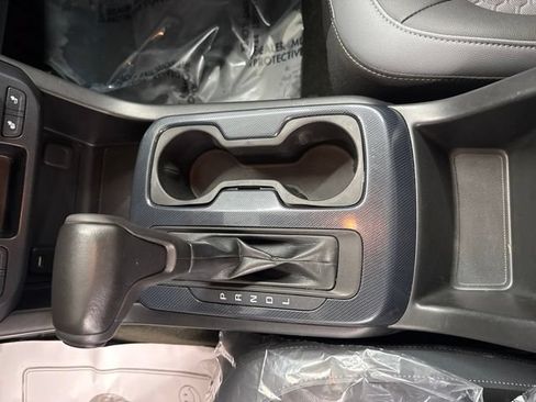 Used 2017 Chevrolet Colorado Z71 AWD/4WD image 27