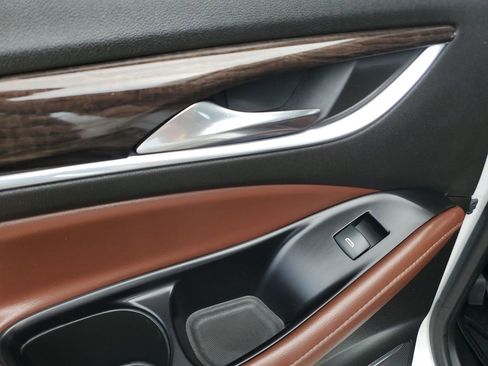 Used 2020 Buick Enclave Avenir w/ Avenir Technology Package image 48