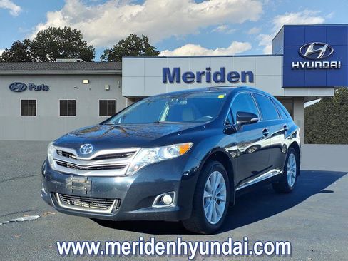 Used 2015 Toyota Venza XLE image 1