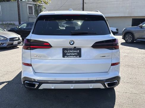 Used 2024 BMW X5 xDrive40i w/ M Sport Package AWD/4WD image 5