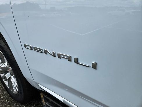 New 2026 GMC Yukon XL Denali w/ Advanced Technology Package AWD/4WD image 11