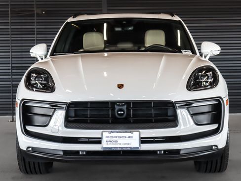 Used 2024 Porsche Macan AWD/4WD image 8