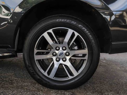 Used 2022 Ford Expedition XLT image 10