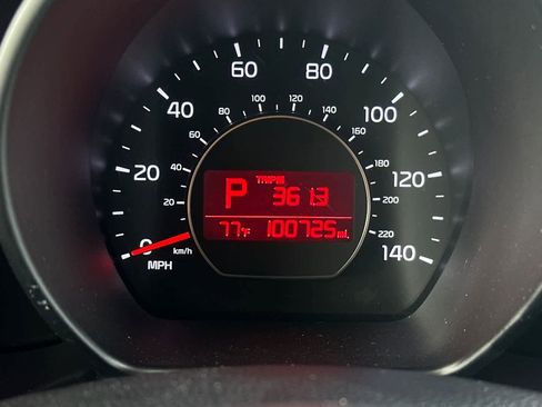Used 2015 Kia Soul FWD image 26