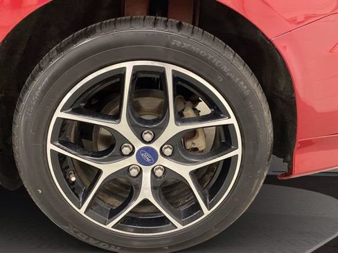 Used 2015 Ford Focus SE w/ SE Sport Package FWD image 34