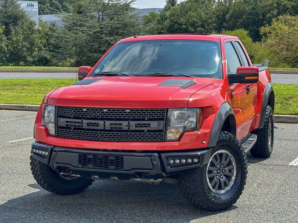 Used 2010 Ford F150 Raptor AWD/4WD image 2