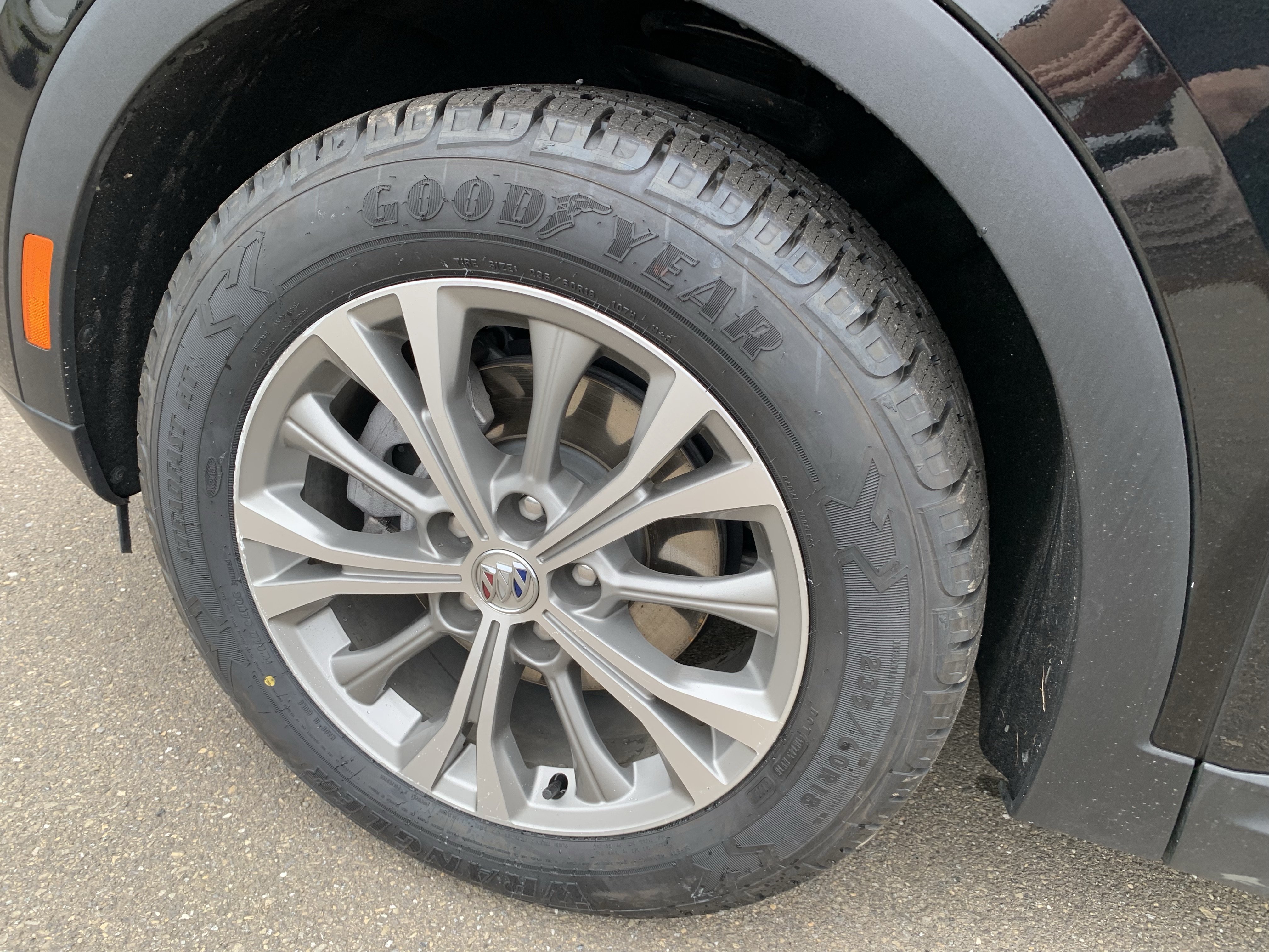 Used 2023 Buick Envision Preferred FWD image 40