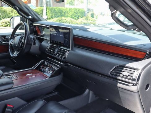 Used 2022 Lincoln Navigator L 4WD image 54