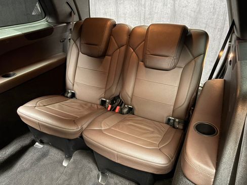 Used 2015 Mercedes-Benz GL 450 4MATIC w/ Premium Package w/ Lighting Package image 31