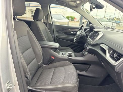 Used 2022 GMC Terrain SLE w/ Driver Convenience Package FWD image 27
