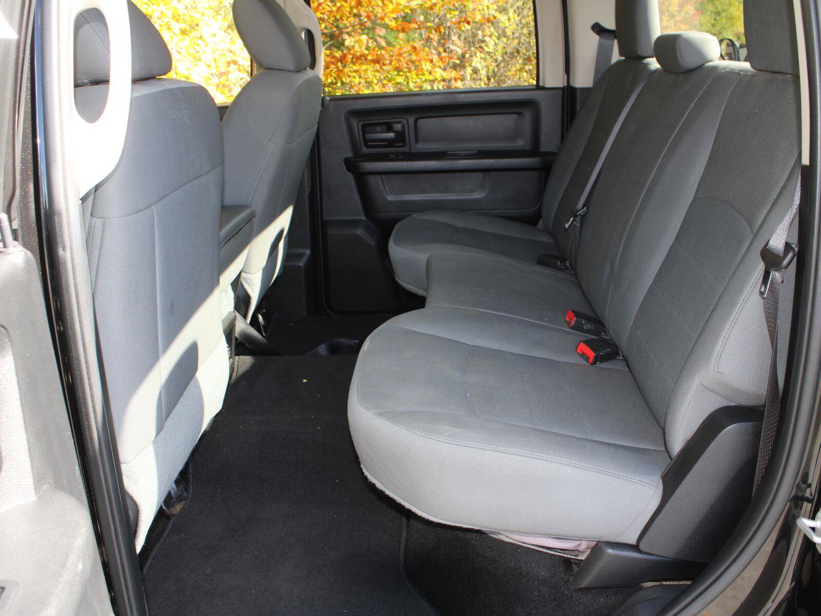 Used 2015 RAM 2500 Tradesman w/ Chrome Appearance Group AWD/4WD image 16