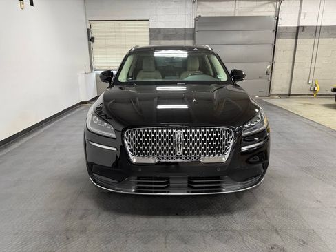 Used 2021 Lincoln Corsair AWD image 3