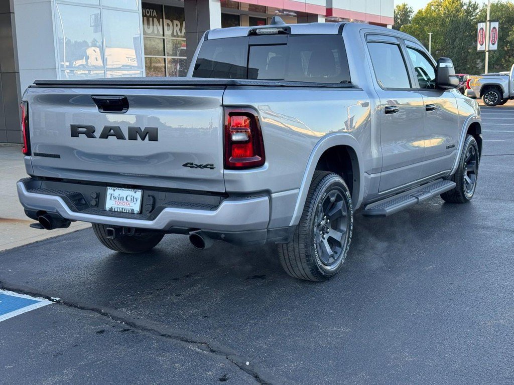 Used 2025 RAM 1500 Big Horn AWD/4WD image 3