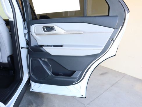 New 2026 Ford Explorer Active w/ Active Comfort Package image 38