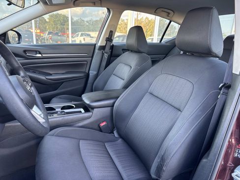 Used 2024 Nissan Altima 2.5 SV image 15