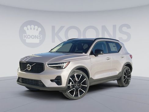 New 2026 Volvo XC40 B5 Ultra w/ Protection Package Premier image 1