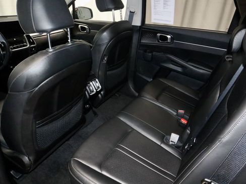 Used 2023 Kia Sorento S w/ Panoramic Sunroof Package FWD image 22