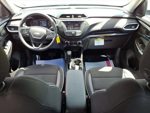 Used 2023 Chevrolet TrailBlazer LS FWD image 8