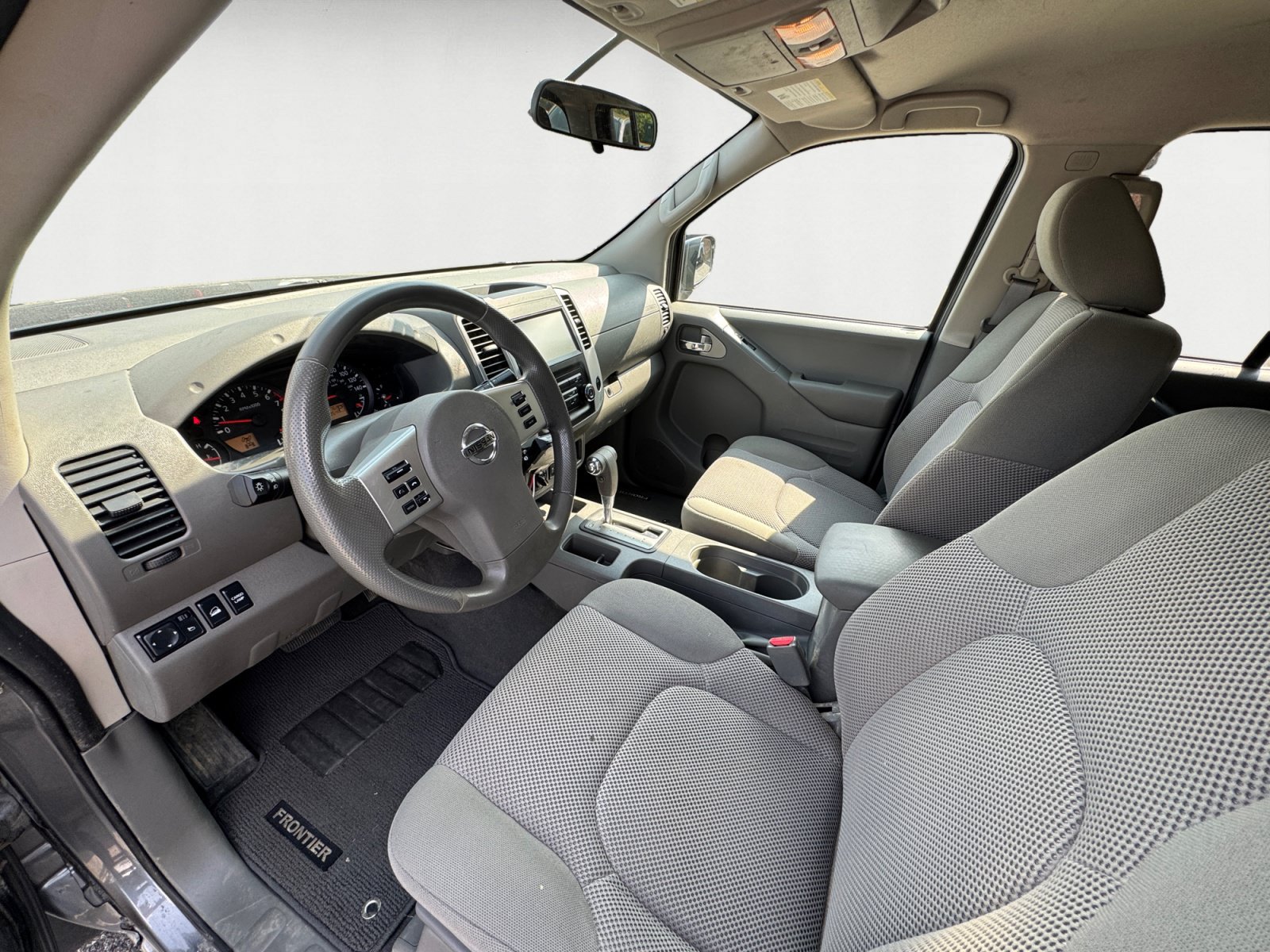 Used 2019 Nissan Frontier SV AWD/4WD image 11
