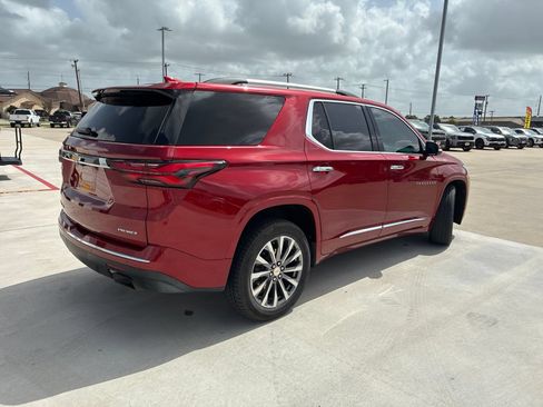 Used 2022 Chevrolet Traverse Premier w/ LPO, Floor Liner Package AWD/4WD image 3
