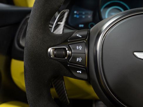Used 2023 Aston Martin DBS Superleggera Volante RWD image 57