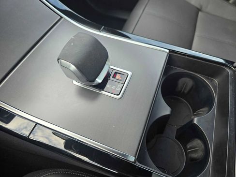 Used 2025 Land Rover Range Rover Velar Dynamic SE image 30