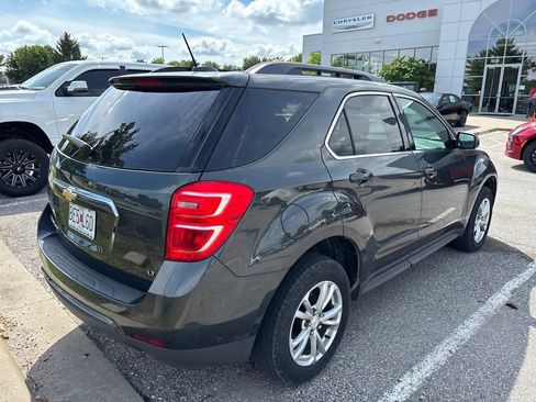 Used 2017 Chevrolet Equinox LT w/ Convenience Package AWD/4WD image 4
