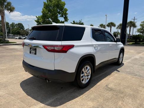 Used 2020 Chevrolet Traverse LS w/ LPO, Floor Liner Package FWD image 5