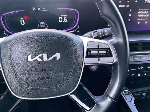 Certified 2025 Kia Telluride S FWD image 25