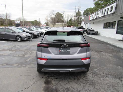 Used 2023 Chevrolet Bolt EUV Premier w/ Sun & Sound Package image 10