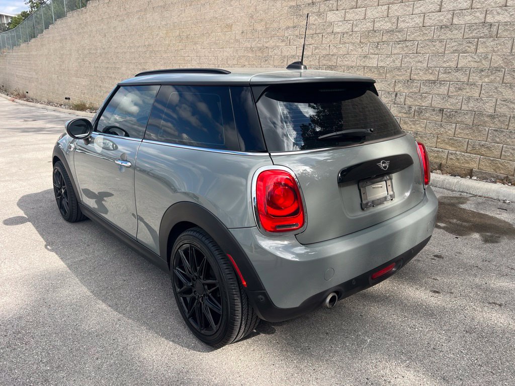 Used 2021 MINI Cooper 2-Door Hardtop w/ Storage Package FWD image 5