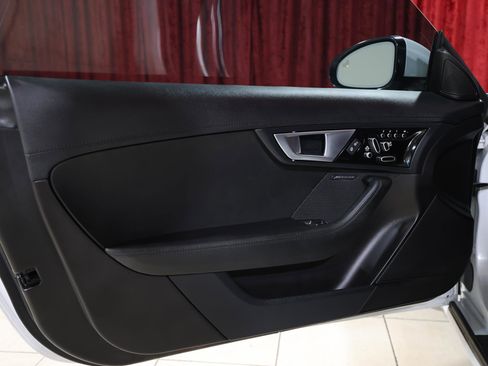 Used 2016 Jaguar F-TYPE Convertible RWD image 13