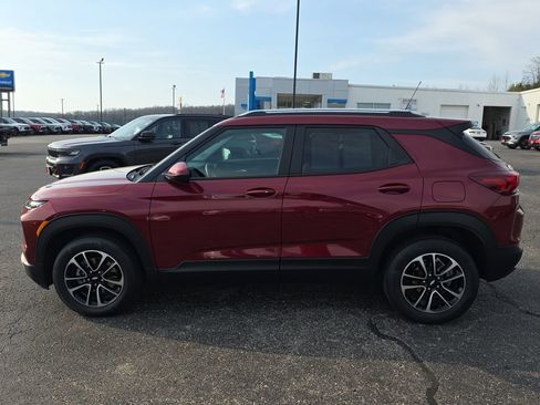 Used 2025 Chevrolet TrailBlazer LT w/ Convenience Package image 5