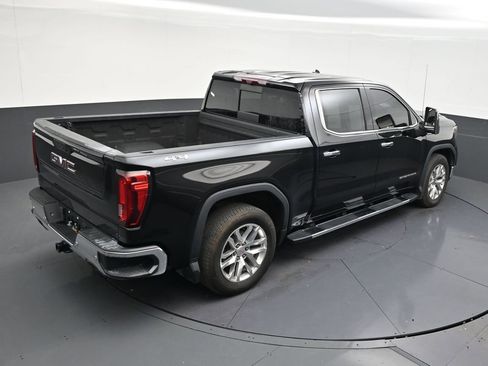 Used 2021 GMC Sierra 1500 SLT w/ SLT Premium Plus Package AWD/4WD image 17