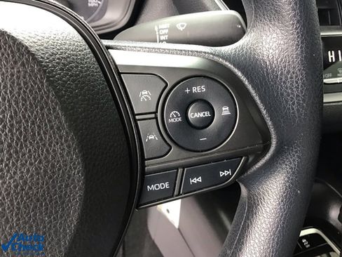 Used 2024 Toyota Corolla LE image 31