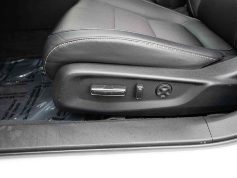 Used 2019 Honda Accord Sport image 12