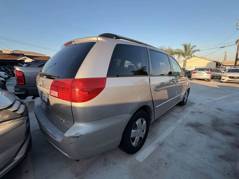 Used 2004 Toyota Sienna CE image 4