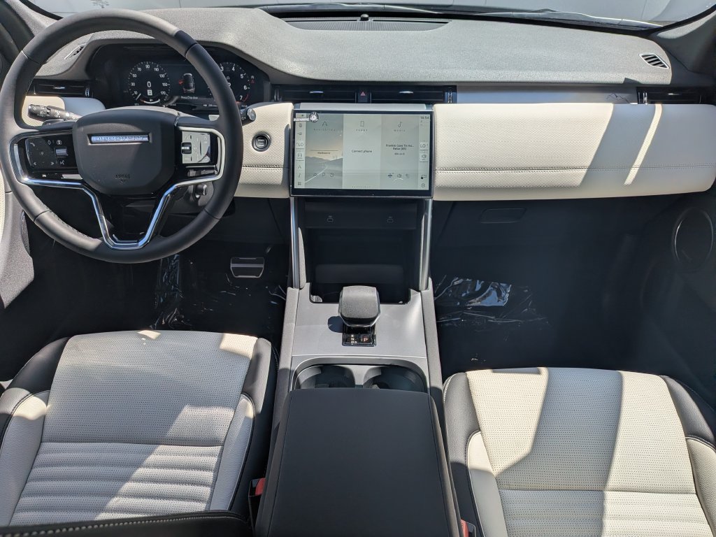 New 2026 Land Rover Discovery Sport Landmark AWD/4WD image 16
