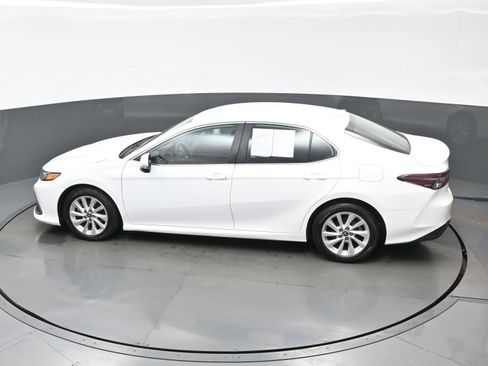Used 2023 Toyota Camry LE FWD image 37