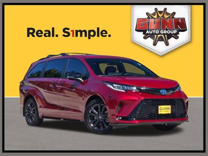 Used 2025 Toyota Sienna XSE