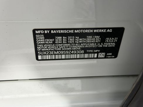 Used 2025 BMW X7 xDrive40i AWD/4WD image 25