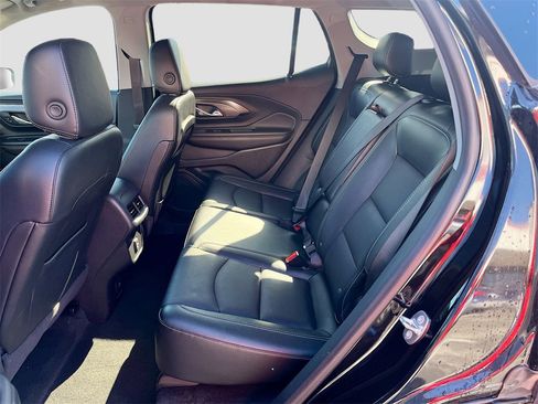 Used 2023 GMC Terrain SLT image 23