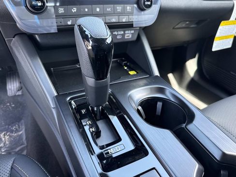 New 2026 Subaru Outback Limited AWD/4WD image 32