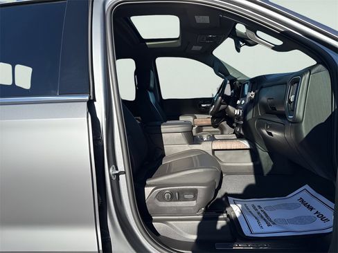 Used 2022 GMC Sierra 1500 Denali w/ Denali Premium Package image 10
