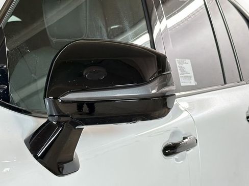 New 2026 Lexus LX 700h Luxury image 4