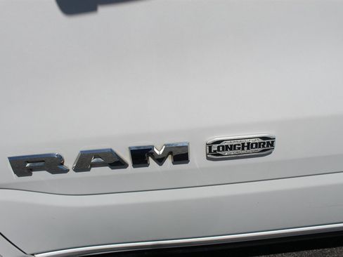Used 2022 RAM 1500 Limited AWD/4WD image 17
