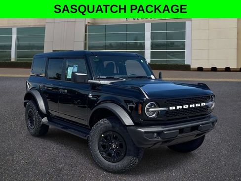 New 2026 Ford Bronco Outer Banks w/ Sasquatch Package AWD/4WD image 1