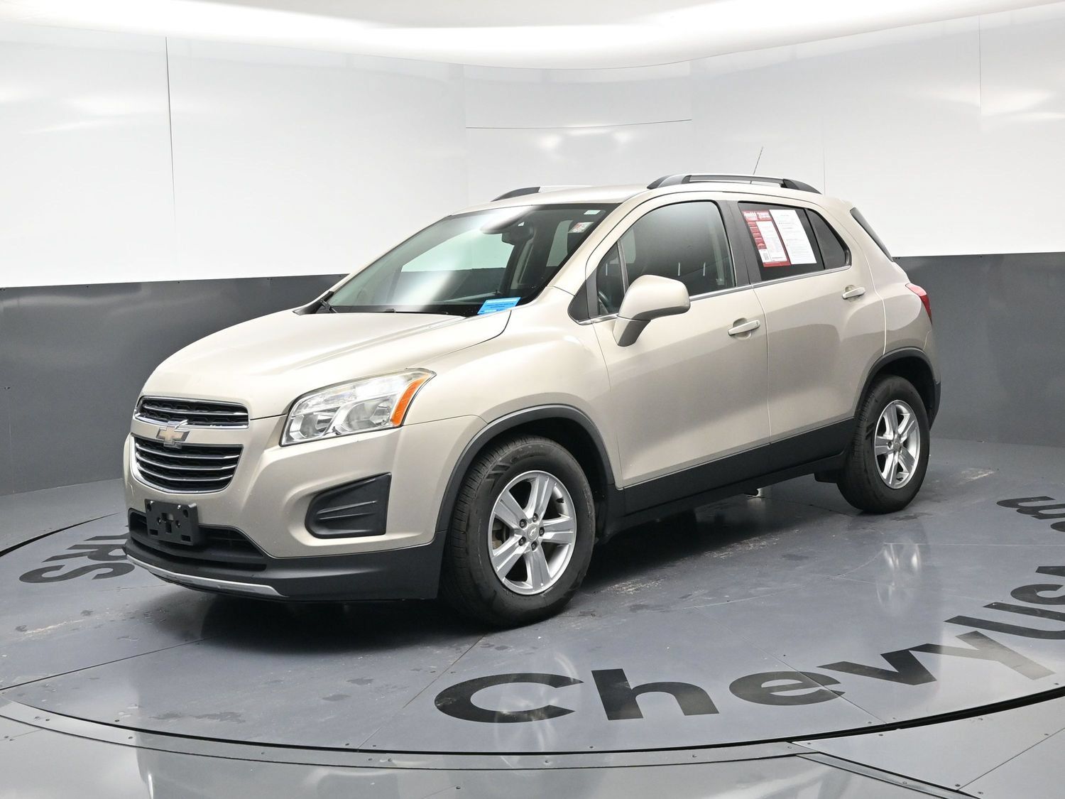 Used 2016 Chevrolet Trax LT w/ LT Convenience Package FWD image 5