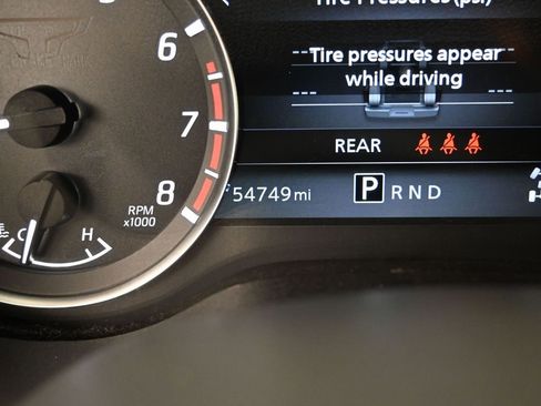 Used 2023 Nissan Titan SV image 20